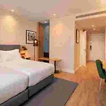 By Ihg 4*