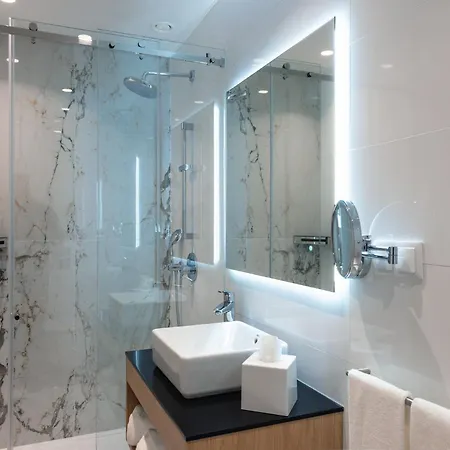 By Ihg Szálloda Braga