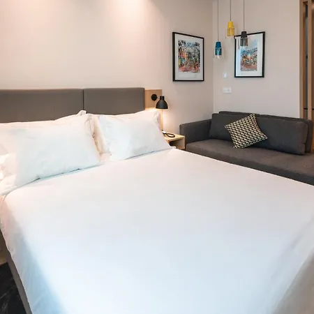By Ihg