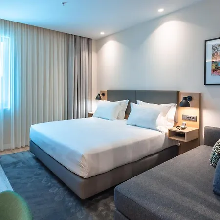 By Ihg فندق 4*