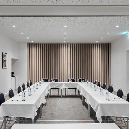 Ξενοδοχείο By Ihg