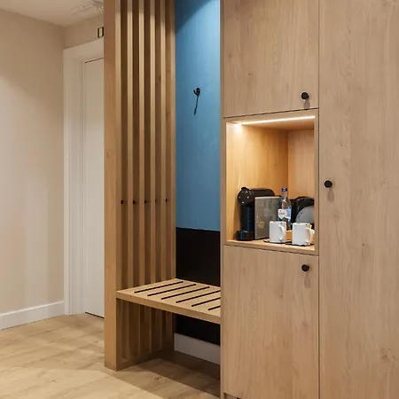 Ξενοδοχείο By Ihg 4*