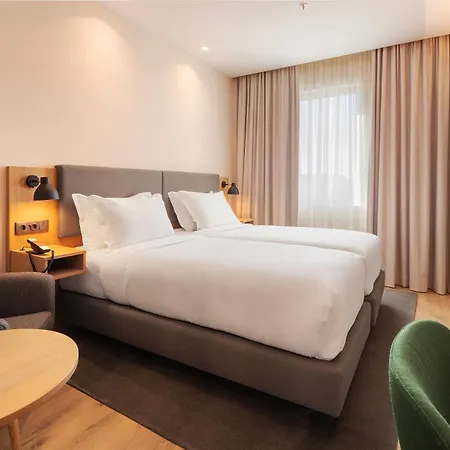 By Ihg 4* Braga