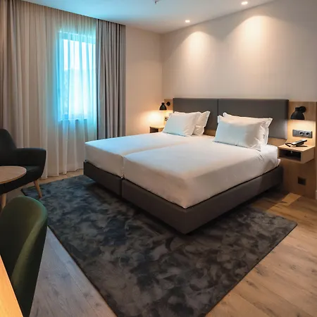 By Ihg Μπράγκα