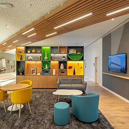 By Ihg Hotel 4*