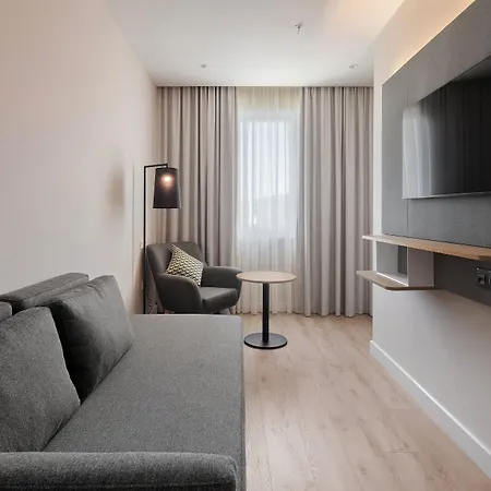 By Ihg Hotel
