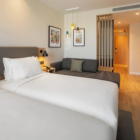 By Ihg